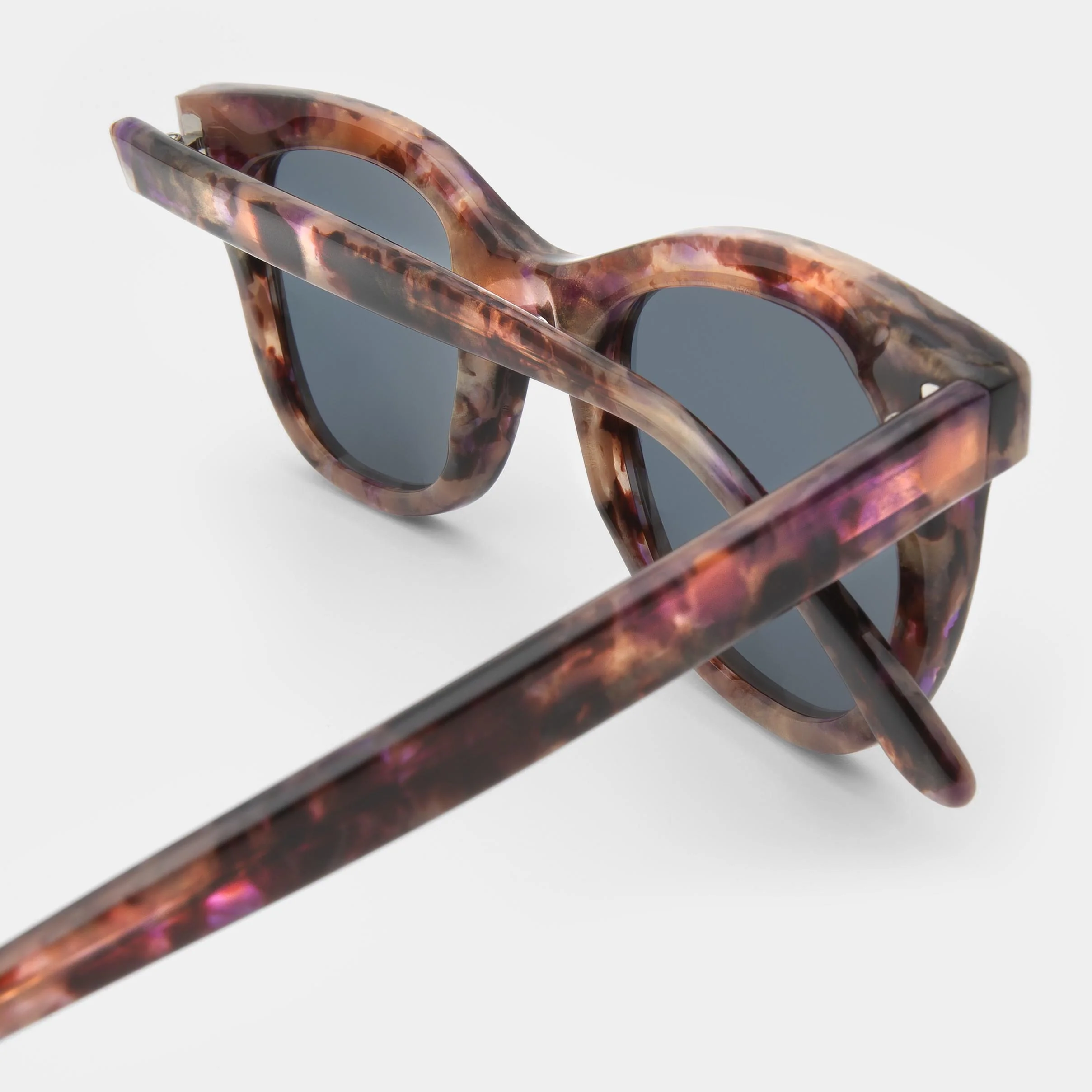 Amber - Image 12